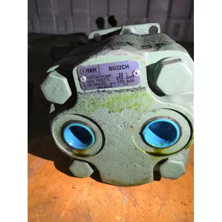 POMPE HYDRAULIQUE A ENGRENAGE REVERSIBLE - 32cc 4 Trous - M330070