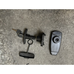 KIT 2 FERMETURES  + Levier avec poignée en plastique  / Avec pennes - A000093