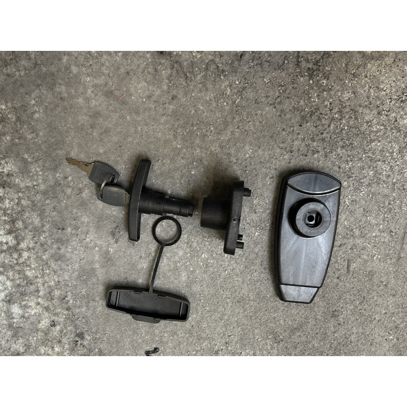 KIT 2 FERMETURES  + Levier avec poignée en plastique  / Avec pennes - A000093